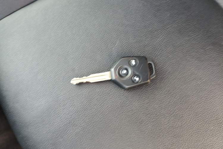 Used Subaru XV 2012 2.0i Luxury Edition Vehicle Key