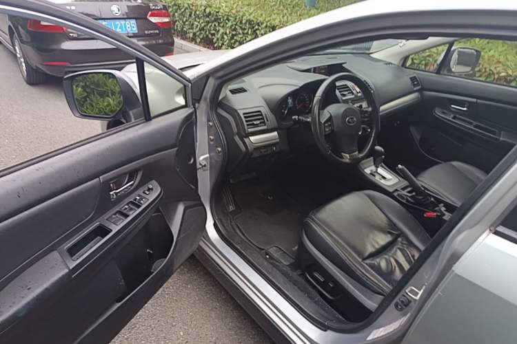 Used Subaru XV 2012 2.0i Luxury Edition Driver Seat