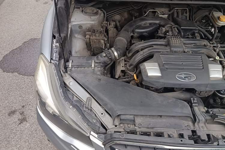 Used Subaru XV 2012 2.0i Luxury Edition Engine Bay Right