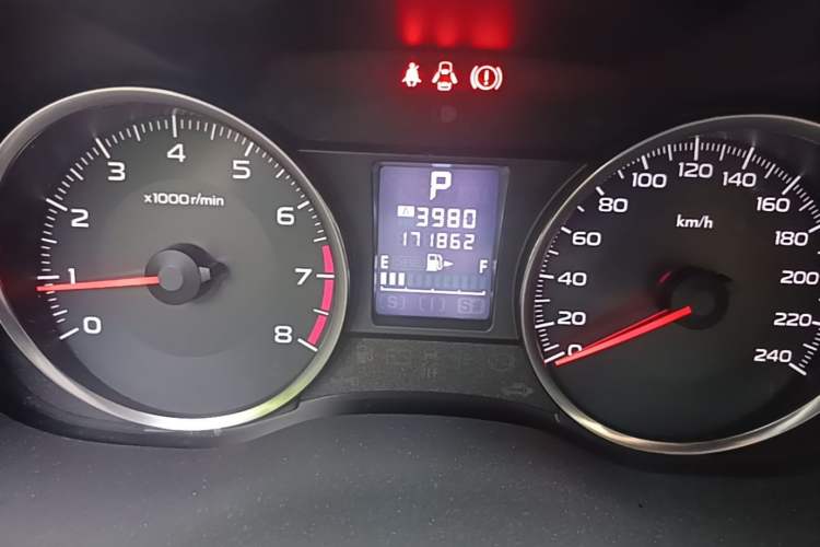 Used Subaru XV 2012 2.0i Luxury Edition Odometer Close Up