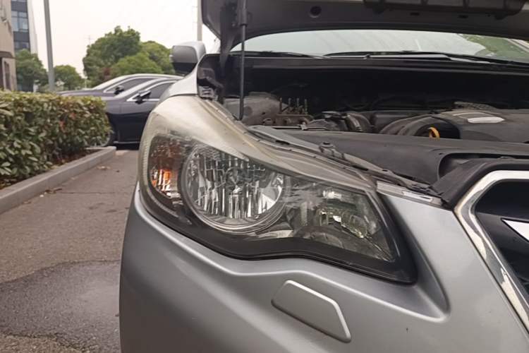 Used Subaru XV 2012 2.0i Luxury Edition Right Front Headlight