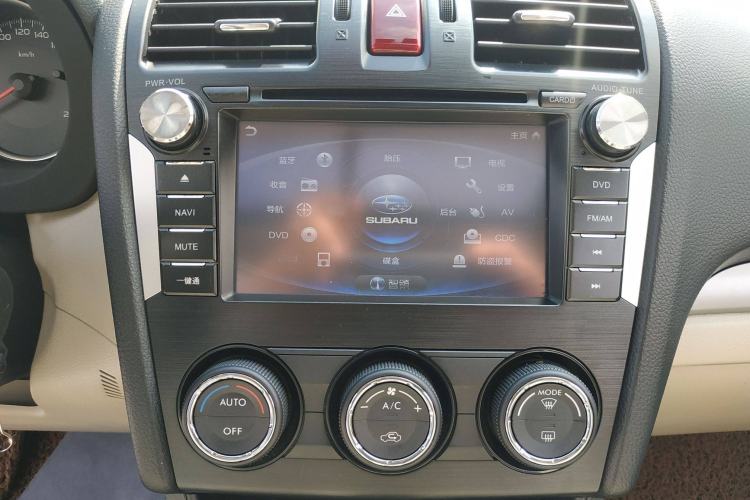 Used Subaru XV 2012 2.0i Elite Edition Audio And AC Panel