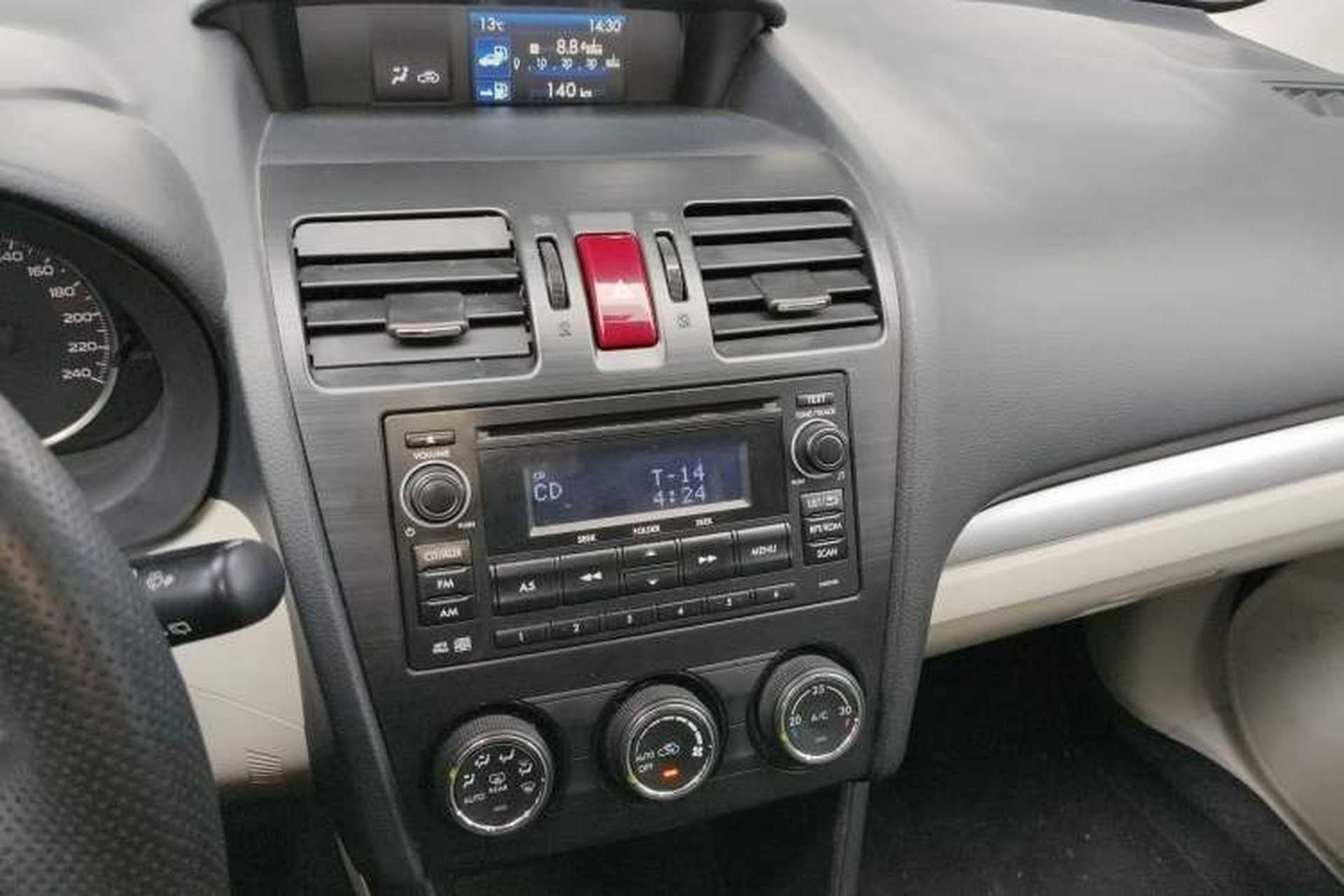 Used Subaru XV 2012 2.0i Elite Edition Audio And AC Panel