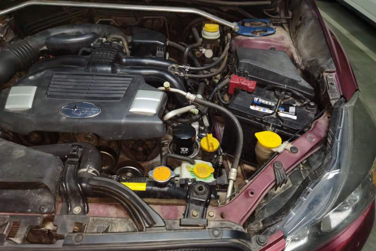 Used Subaru XV 2012 2.0i Elite Edition Engine Bay Left