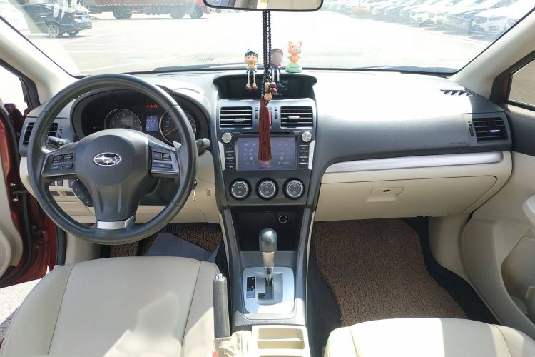 Used Subaru XV 2012 2.0i Elite Edition Interior 5