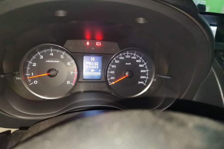 Used Subaru XV 2012 2.0i Elite Edition Odometer Close Up