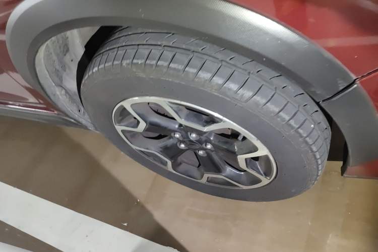 Used Subaru XV 2012 2.0i Comfort Edition Right Front Wheel Hub