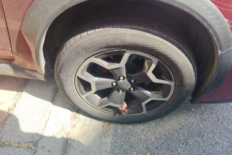 Used Subaru XV 2012 2.0i Comfort Edition Right Front Wheel Hub
