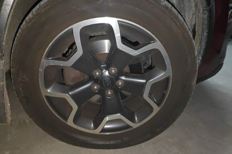 Used Subaru XV 2012 2.0i Comfort Edition Right Front Wheel Hub