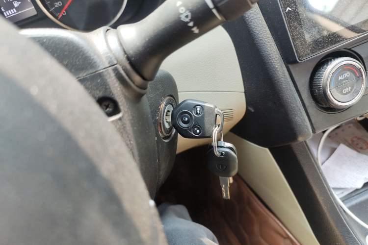 Used Subaru XV 2012 2.0i Elite Edition Vehicle Key