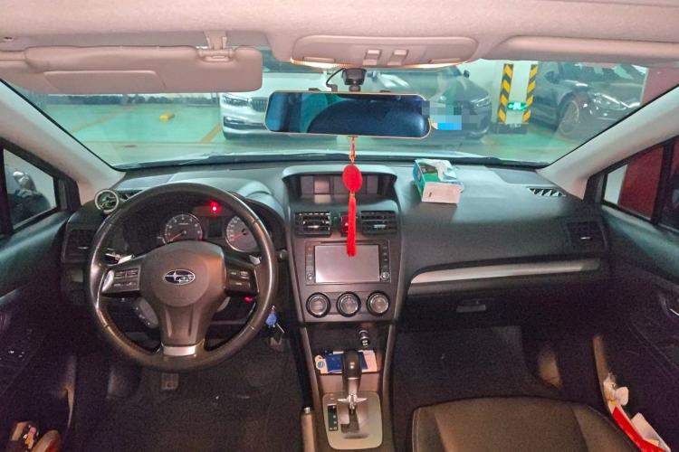 Used Subaru XV 2012 2.0i Elite Edition Center Console