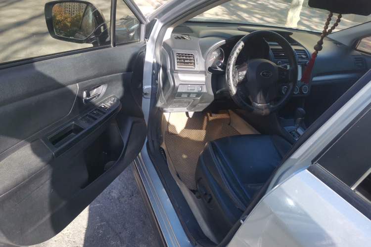Used Subaru XV 2012 2.0i Luxury Navigation Edition Driver Seat