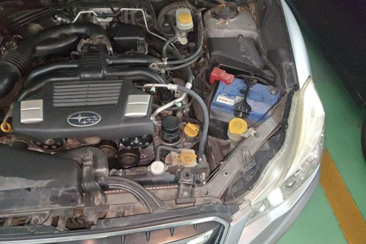 Used Subaru XV 2012 2.0i Elite Edition Engine Bay Left