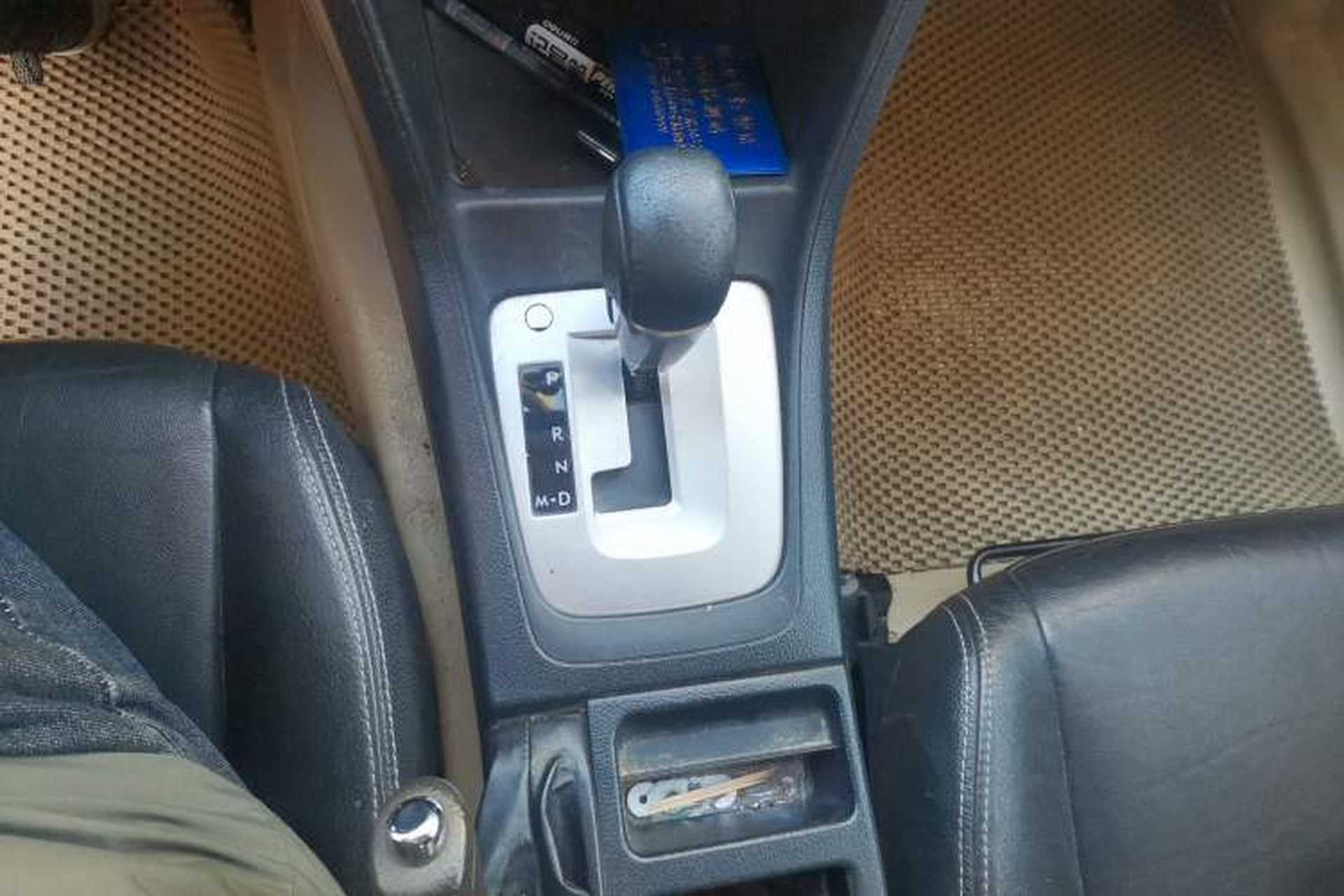 Used Subaru XV 2012 2.0i Luxury Navigation Edition Gear Lever