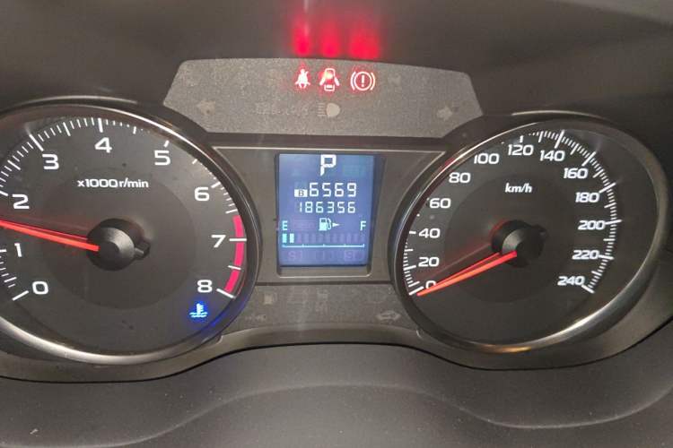 Used Subaru XV 2012 2.0i Elite Edition Odometer Close Up