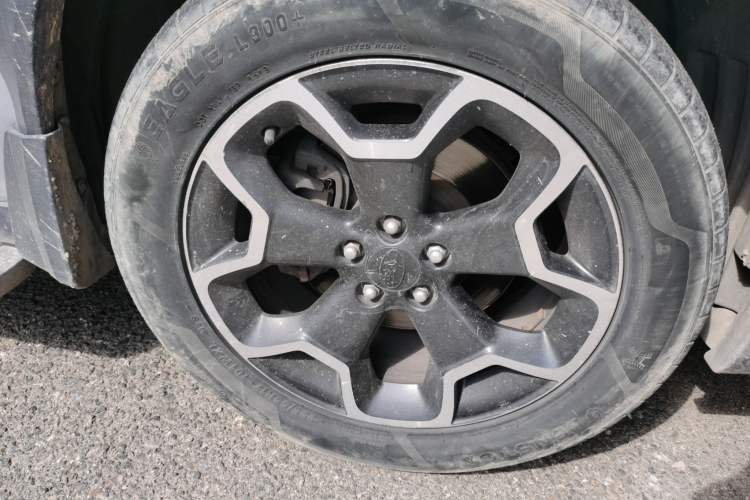 Used Subaru XV 2012 2.0i Luxury Navigation Edition Right Front Wheel Hub