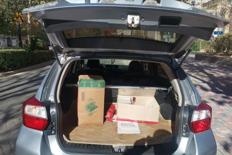 Used Subaru XV 2012 2.0i Luxury Navigation Edition Trunk