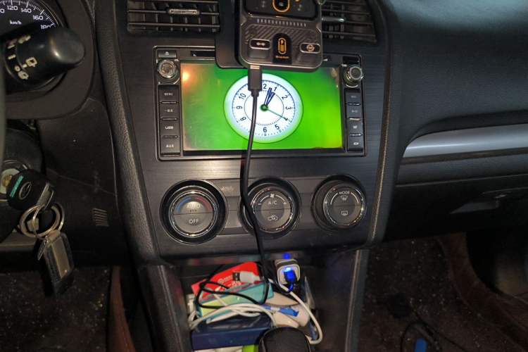 Used Subaru XV 2012 2.0i Elite Navigation Edition Audio And AC Panel