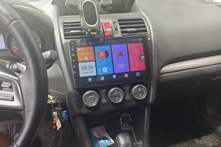 Used Subaru XV 2012 2.0i Luxury Edition Audio And AC Panel