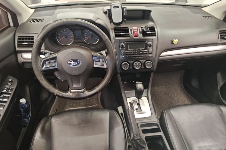 Used Subaru XV 2012 2.0i Luxury Edition Center Console