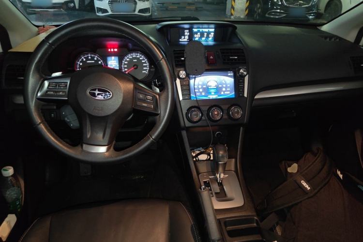 Used Subaru XV 2012 2.0i Luxury Edition Center Console