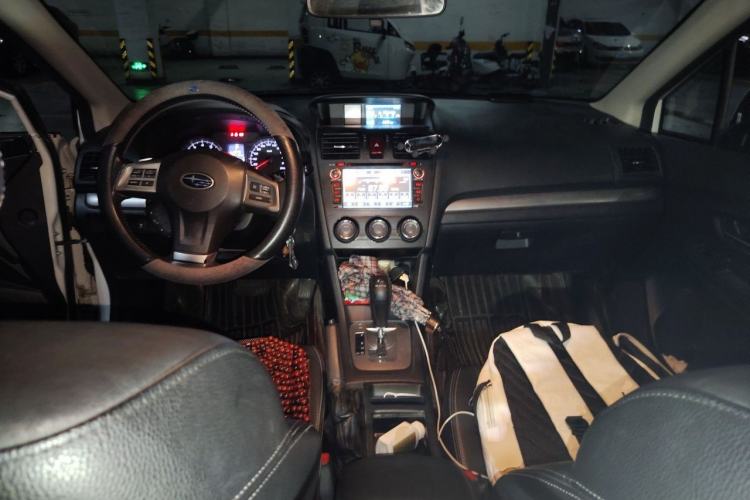 Used Subaru XV 2012 2.0i Elite Navigation Edition Center Console
