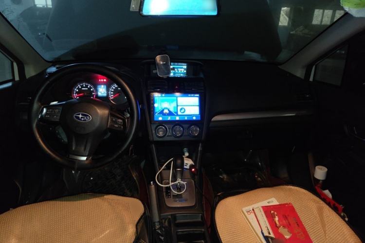 Used Subaru XV 2012 2.0i Luxury Edition Center Console