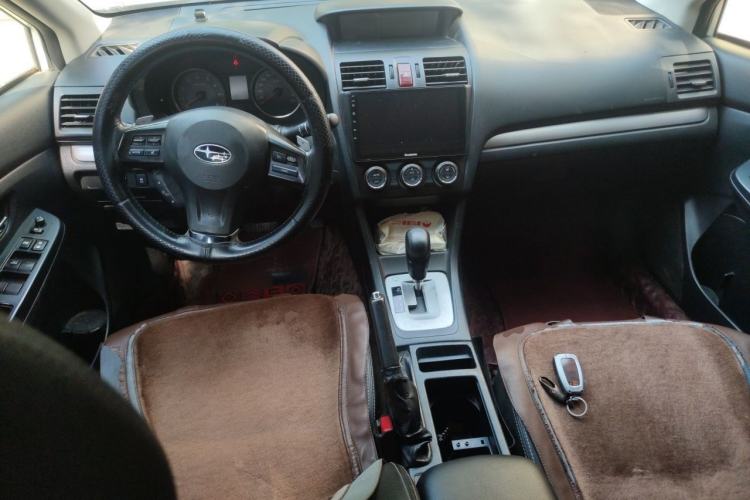 Used Subaru XV 2012 2.0i Elite Edition Center Console