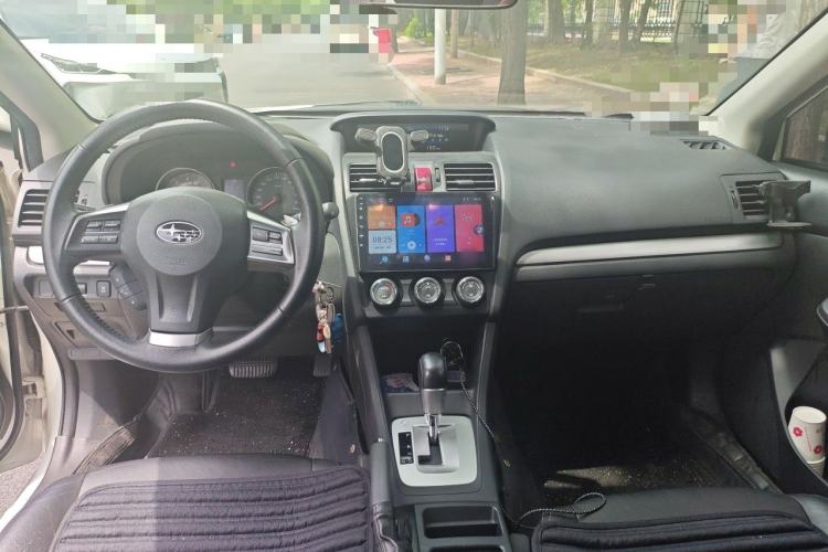 Used Subaru XV 2012 2.0i Luxury Edition Center Console