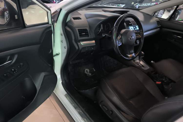 Used Subaru XV 2012 2.0i Elite Edition Driver Seat