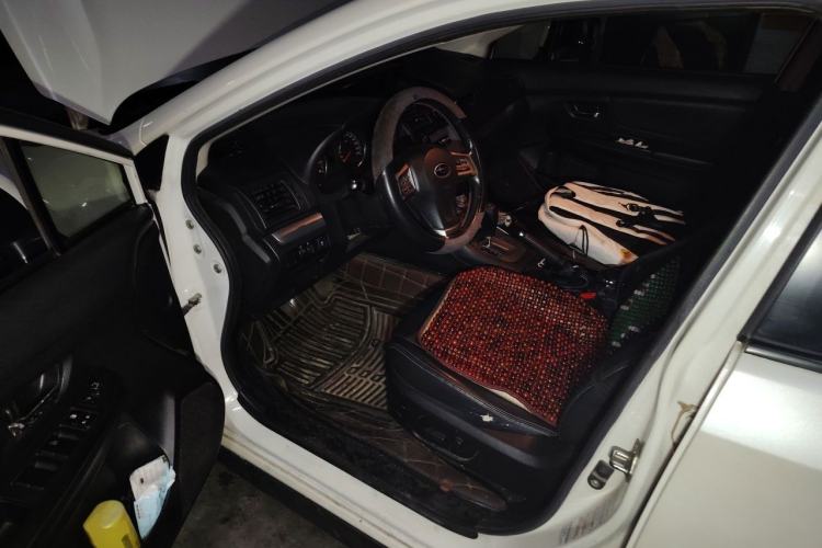 Used Subaru XV 2012 2.0i Elite Navigation Edition Driver Seat