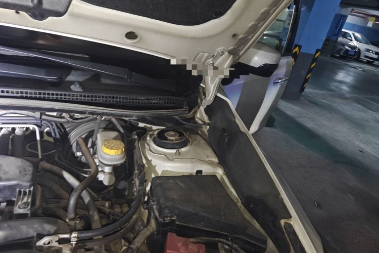 Used Subaru XV 2012 2.0i Luxury Edition Engine Bay Left