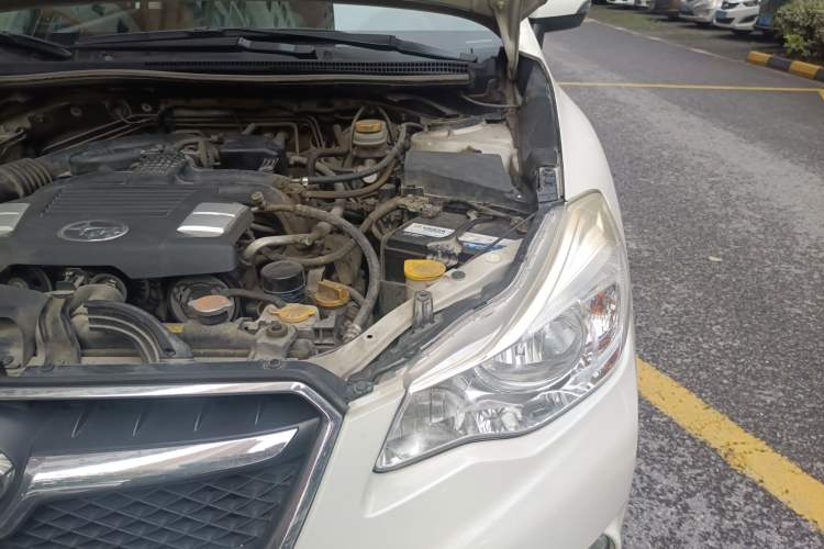 Used Subaru XV 2012 2.0i Elite Edition Engine Bay Left