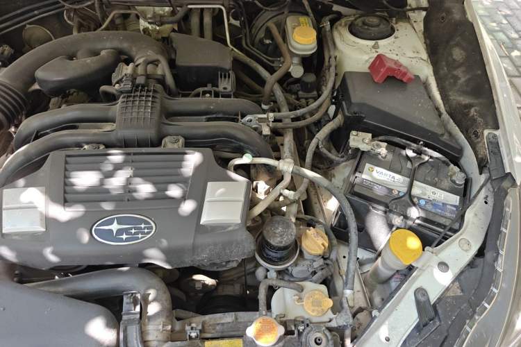 Used Subaru XV 2012 2.0i Luxury Edition Engine Bay Left