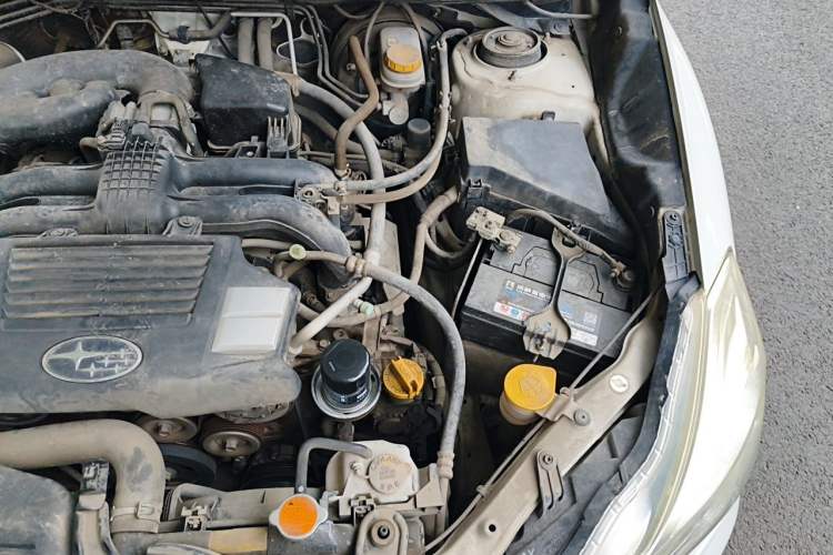 Used Subaru XV 2012 2.0i Elite Edition Engine Bay Left