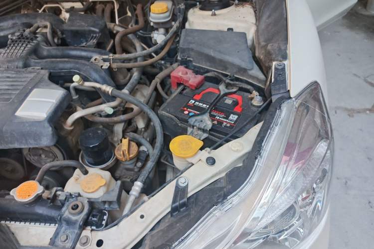 Used Subaru XV 2012 2.0i Elite Edition Engine Bay Left