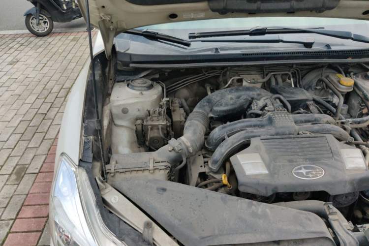 Used Subaru XV 2012 2.0i Elite Edition Engine Bay Right