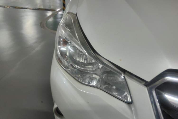 Used Subaru XV 2012 2.0i Comfort Edition Exterior 6