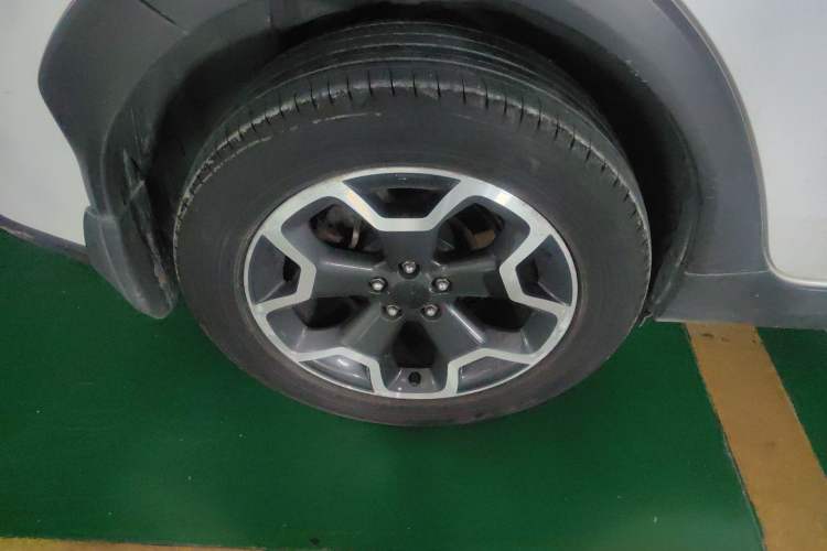 Used Subaru XV 2012 2.0i Comfort Edition Exterior 7