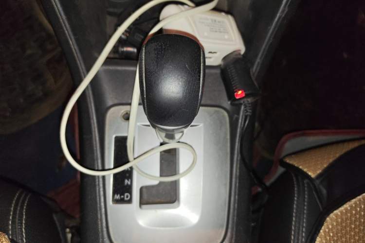 Used Subaru XV 2012 2.0i Luxury Edition Gear Lever
