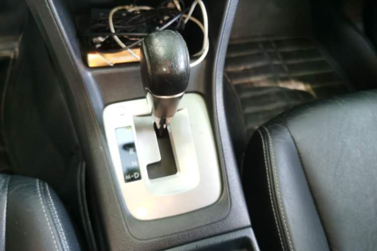 Used Subaru XV 2012 2.0i Elite Edition Gear Lever