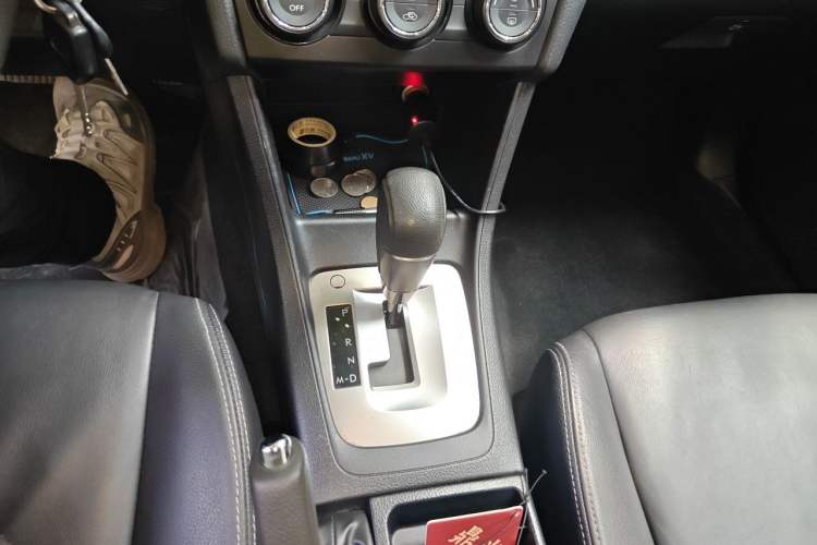 Used Subaru XV 2012 2.0i Luxury Edition Gear Lever
