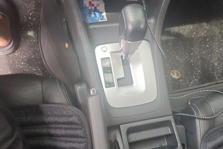 Used Subaru XV 2012 2.0i Luxury Edition Gear Lever