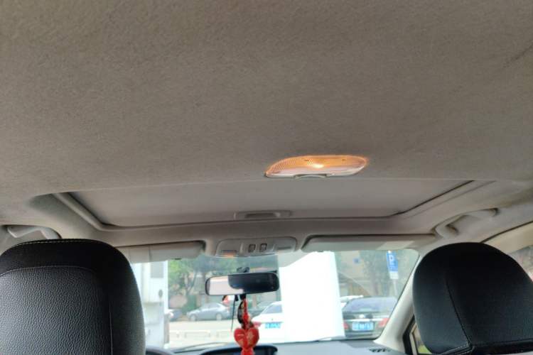 Used Subaru XV 2012 2.0i Elite Edition Headliner