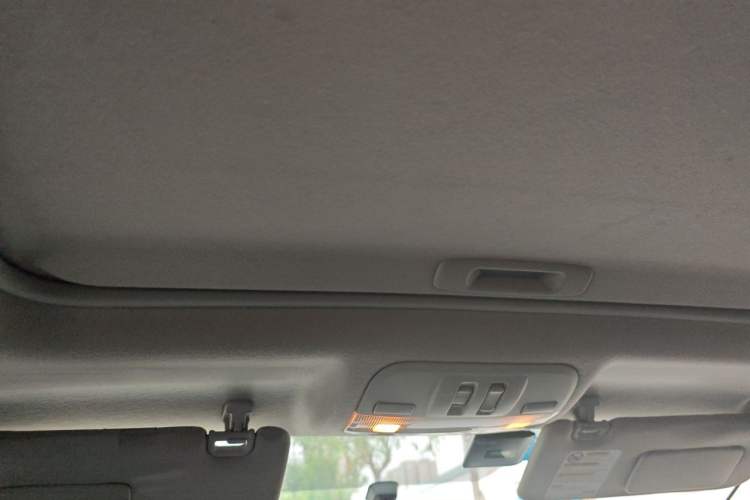 Used Subaru XV 2012 2.0i Comfort Edition Headliner