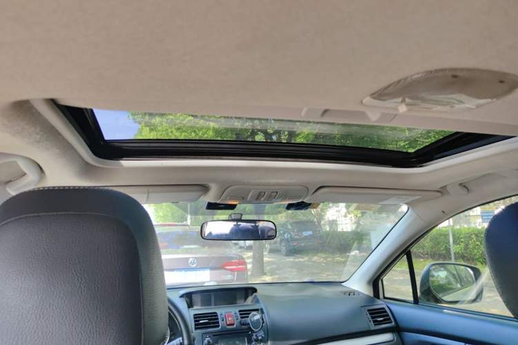 Used Subaru XV 2012 2.0i Elite Edition Headliner