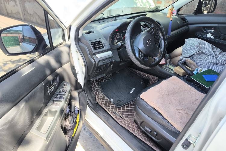 Used Subaru XV 2012 2.0i Luxury Edition Interior 3