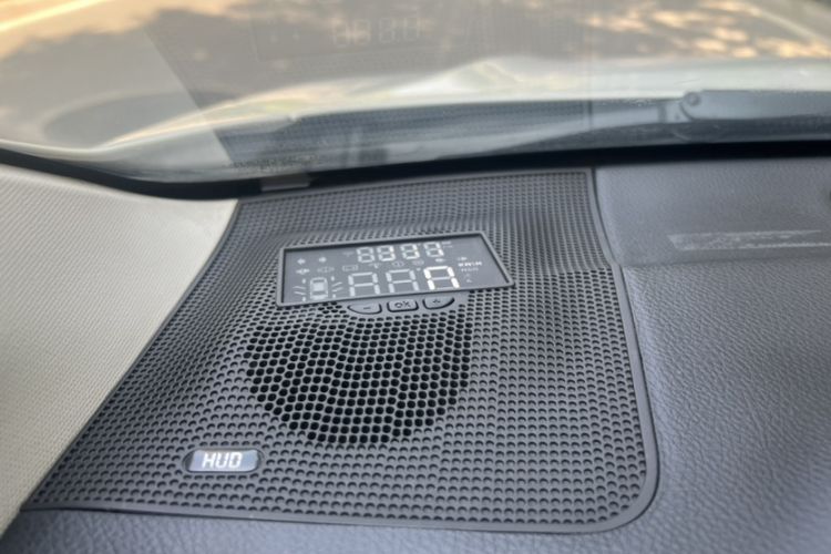 Used Subaru XV 2012 2.0i Luxury Edition Interior 5