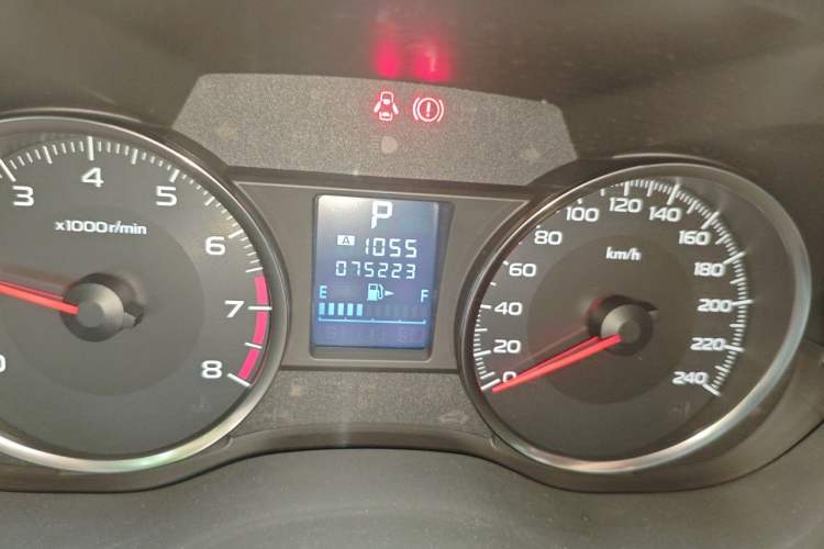 Used Subaru XV 2012 2.0i Luxury Edition Odometer Close Up
