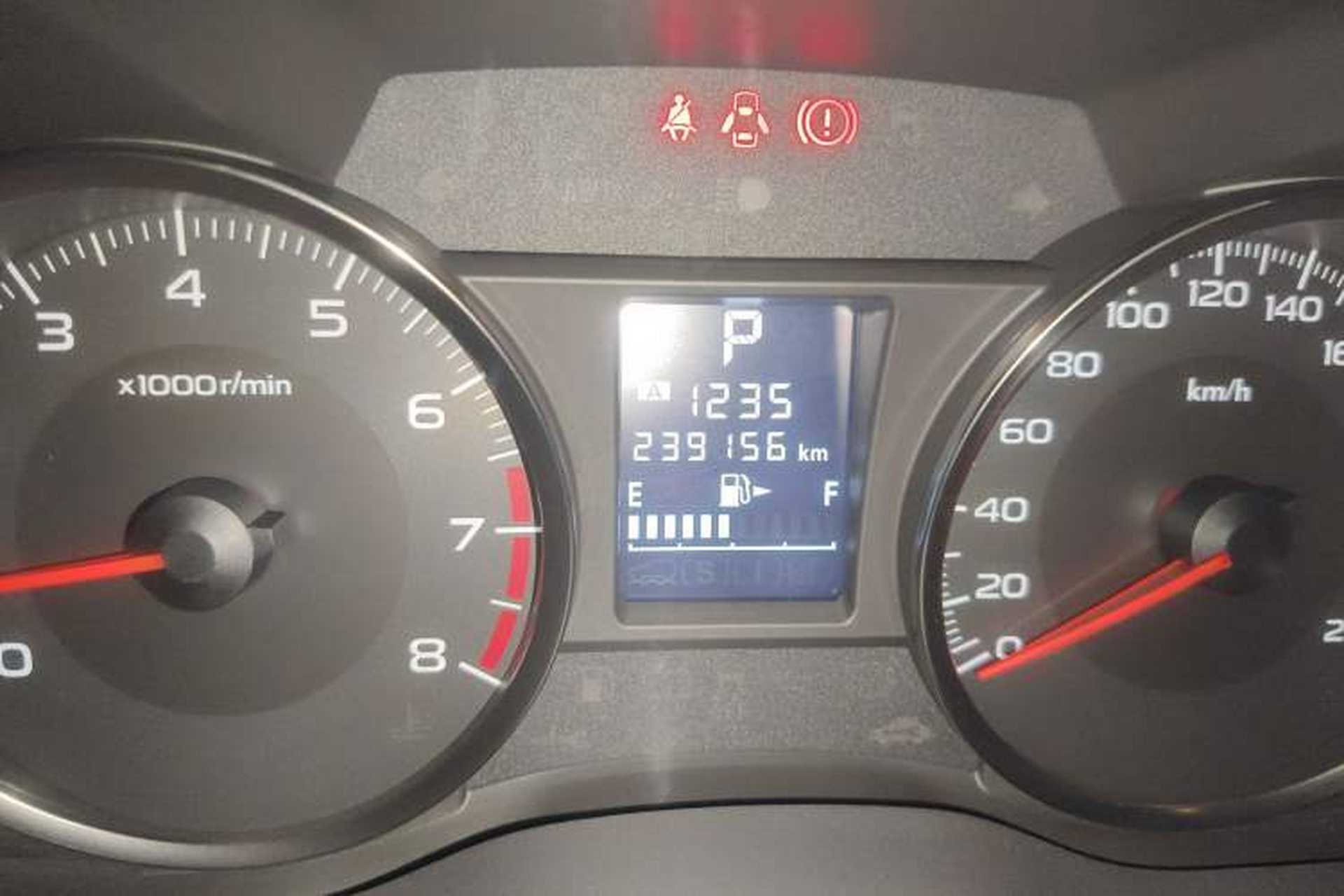 Used Subaru XV 2012 2.0i Elite Edition Odometer Close Up